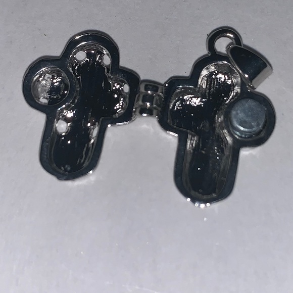 Locket - Picture 2 of 2